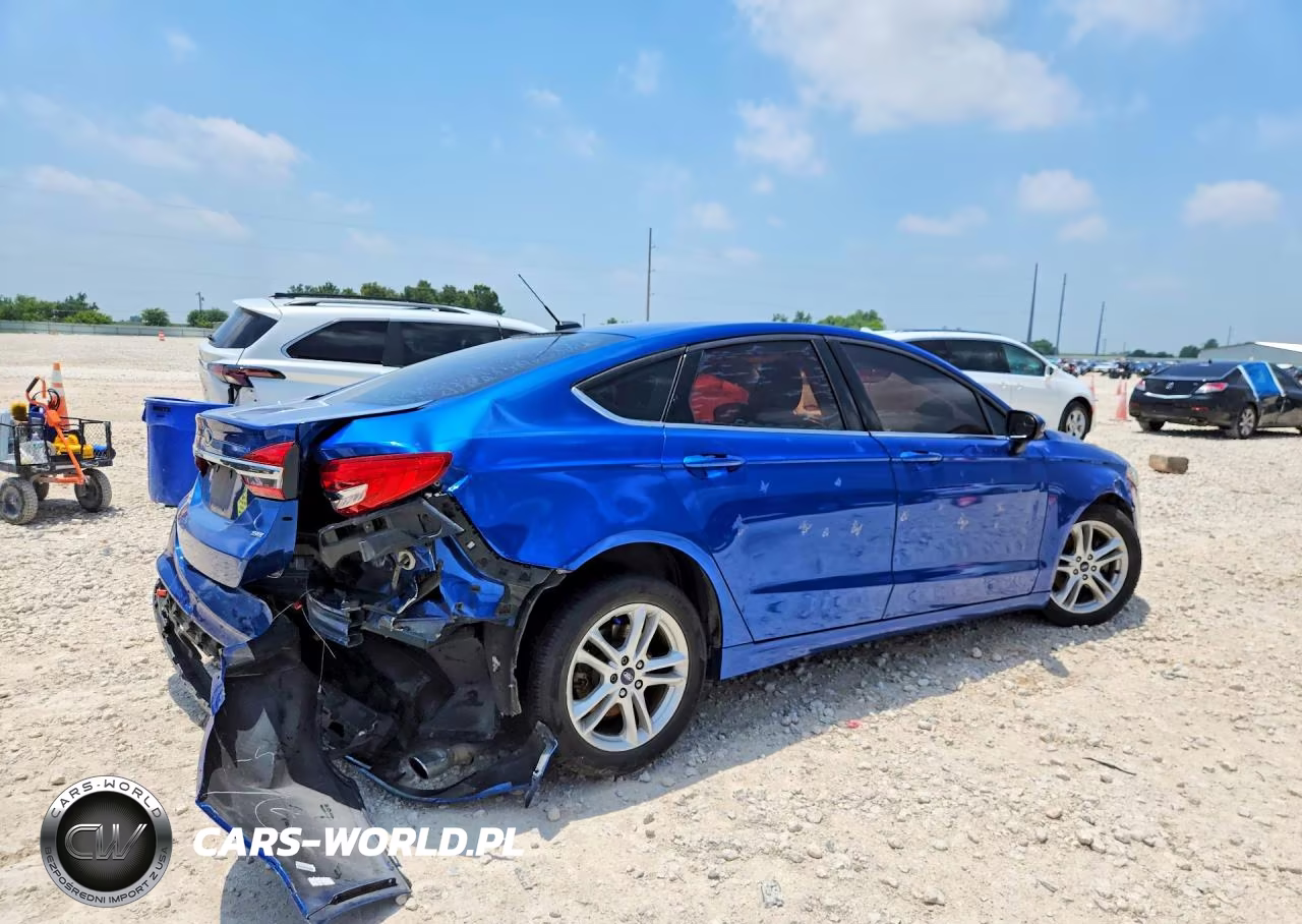 2018 Ford Fusion Se VIN:3FA6P0H75JR104191 - 3