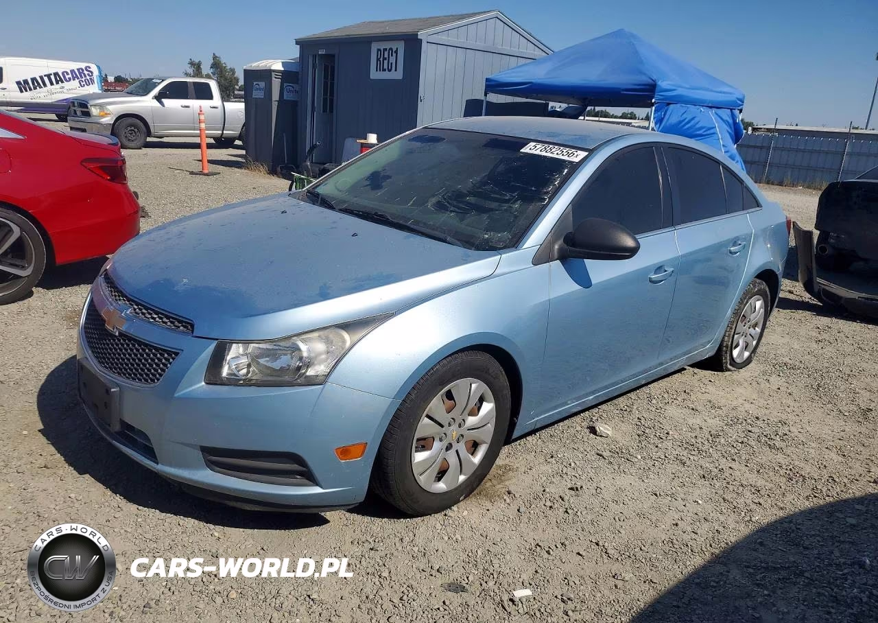 2012 Chevrolet Cruze Ls – zdjęcie 1 z 12
