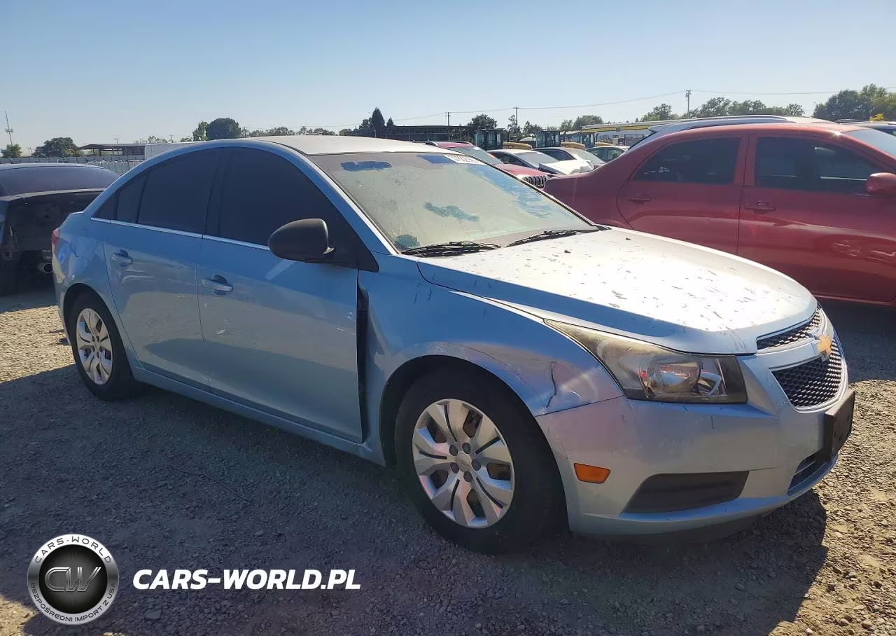 2012 Chevrolet Cruze Ls VIN:1G1PC5SH7C7236249 - 4