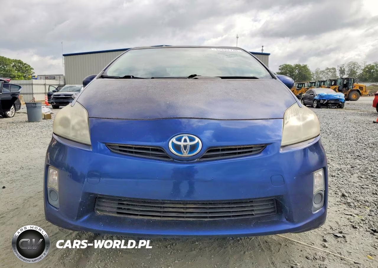2011 Toyota Prius Three VIN:JTDKN3DU4B5304205 - 5