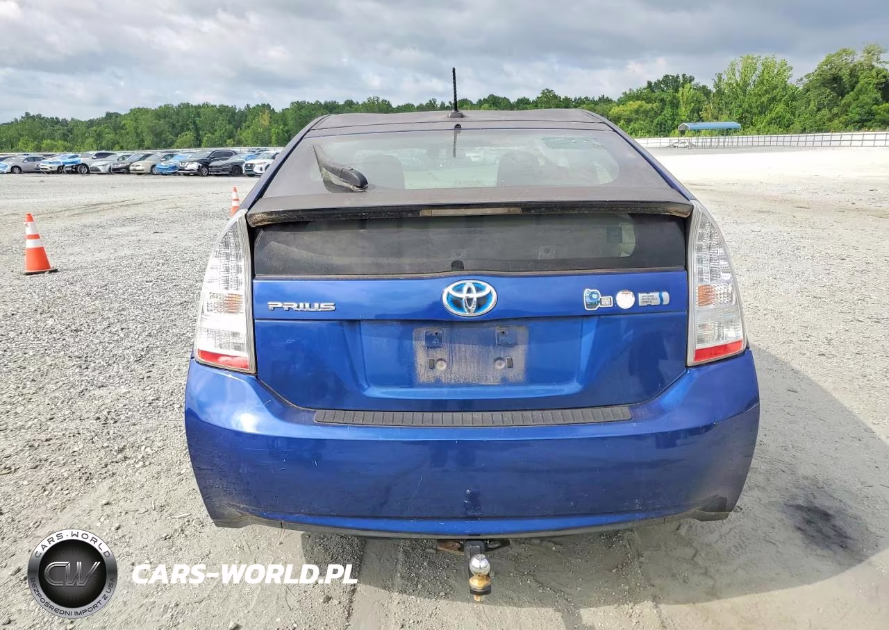 2011 Toyota Prius Three VIN:JTDKN3DU4B5304205 - 6