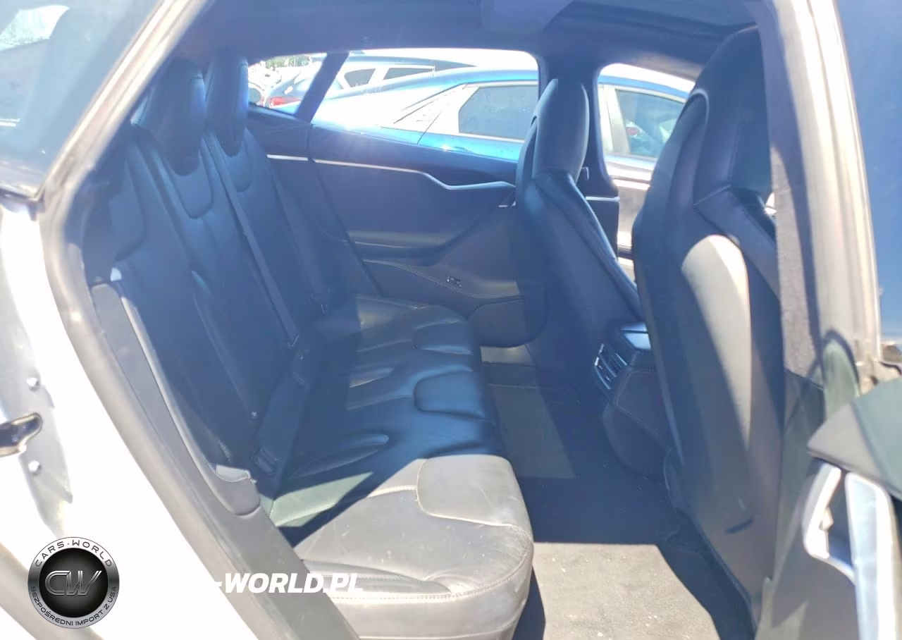2015 Tesla Model S VIN:5YJSA1E24FF112932 - 10