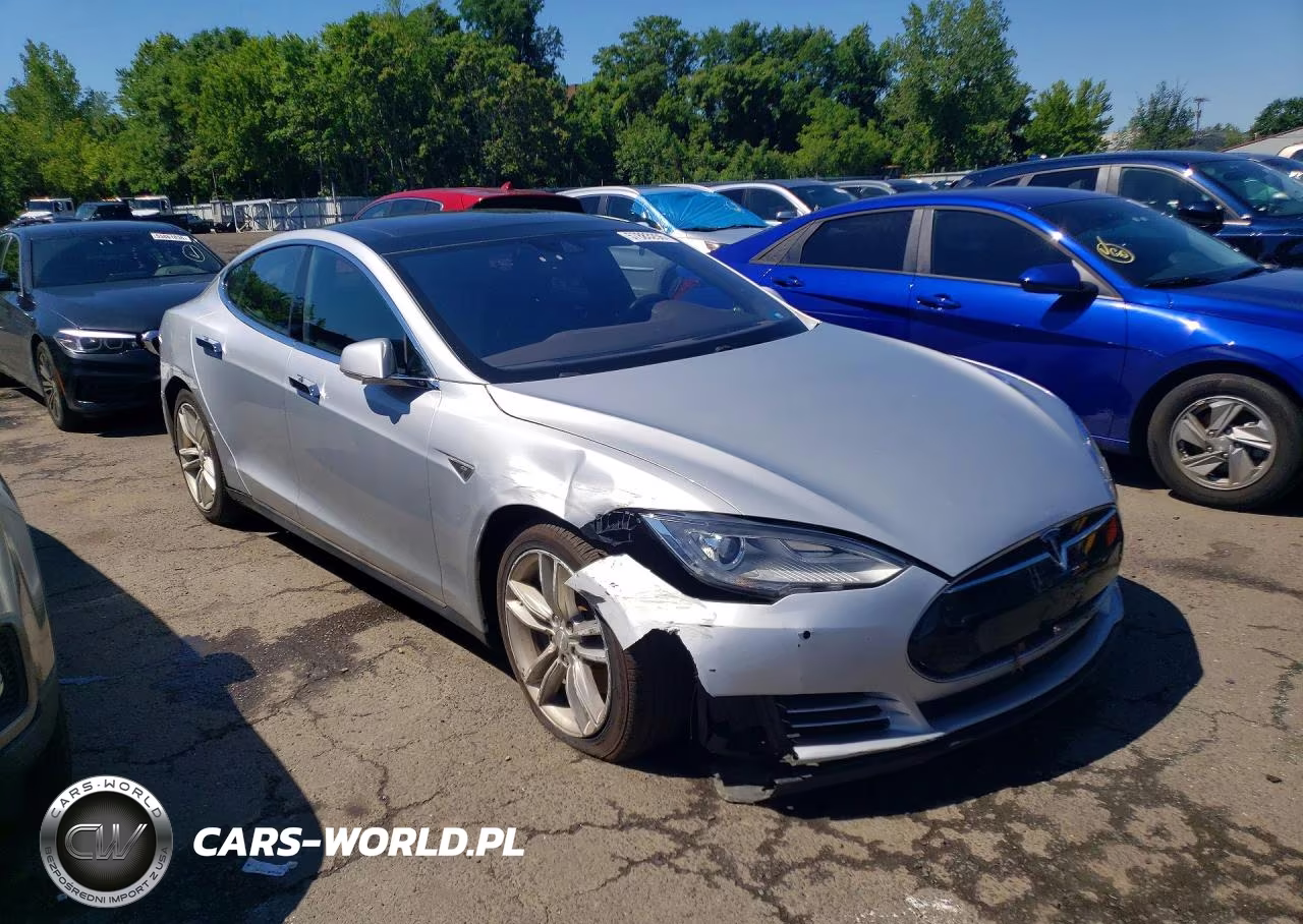 2015 Tesla Model S VIN:5YJSA1E24FF112932 - 4