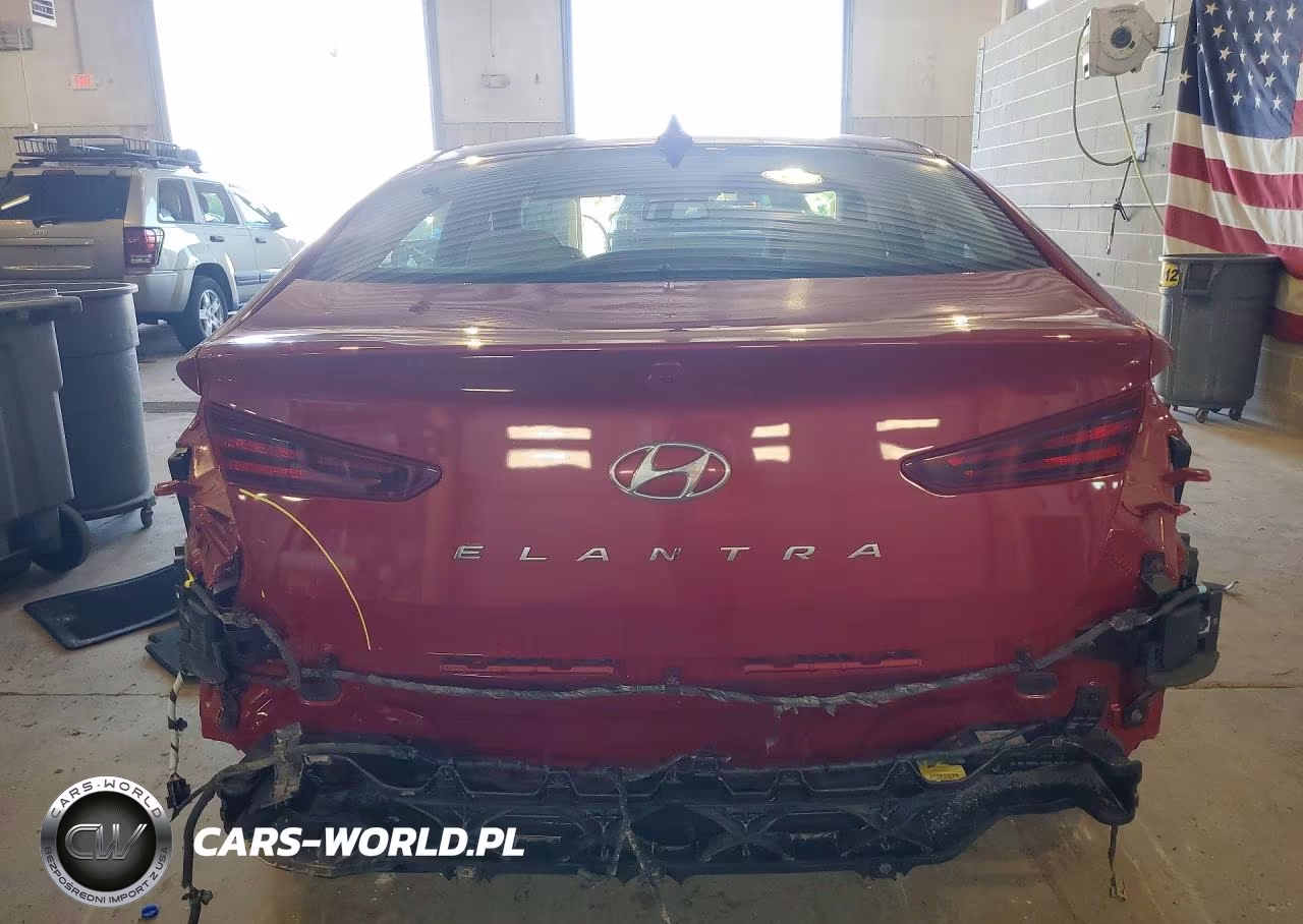 2019 Hyundai Elantra Value Edition VIN:KMHD84LF1KU770460 - 6