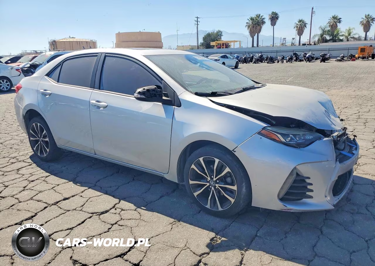 2017 Toyota Corolla Se VIN:5YFBURHE6HP655671 - 4