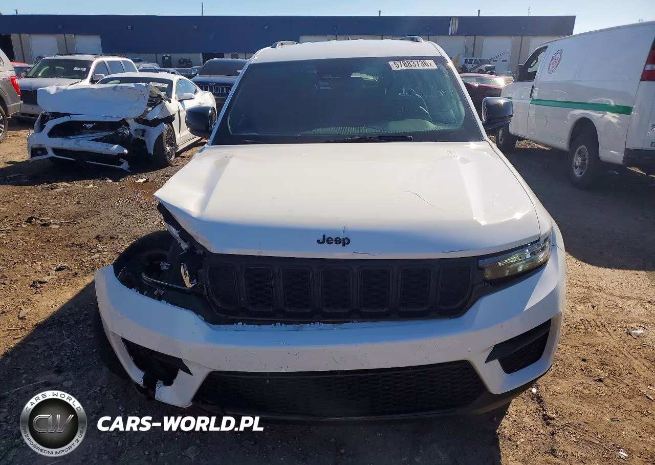 2024 Jeep Grand Cherokee Laredo VIN:1C4RJHAGXRC218327 - 5