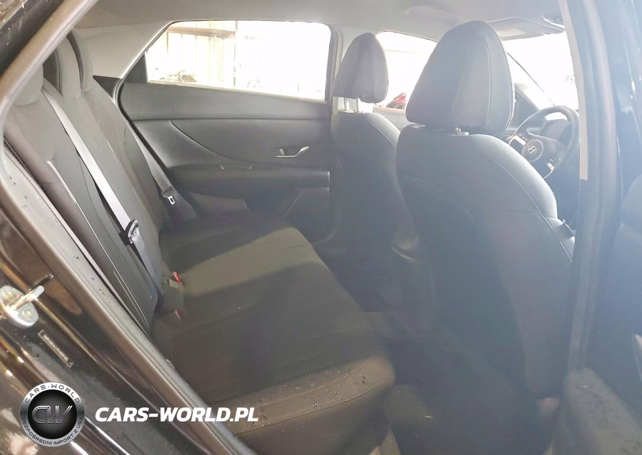 2023 HYUNDAI ELANTRA SEL VIN:5NPLM4AG7PH089485 - 10