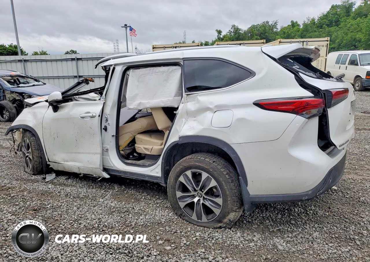2022 Toyota Highlander Xle VIN:5TDHZRBHXNS167180 - 2