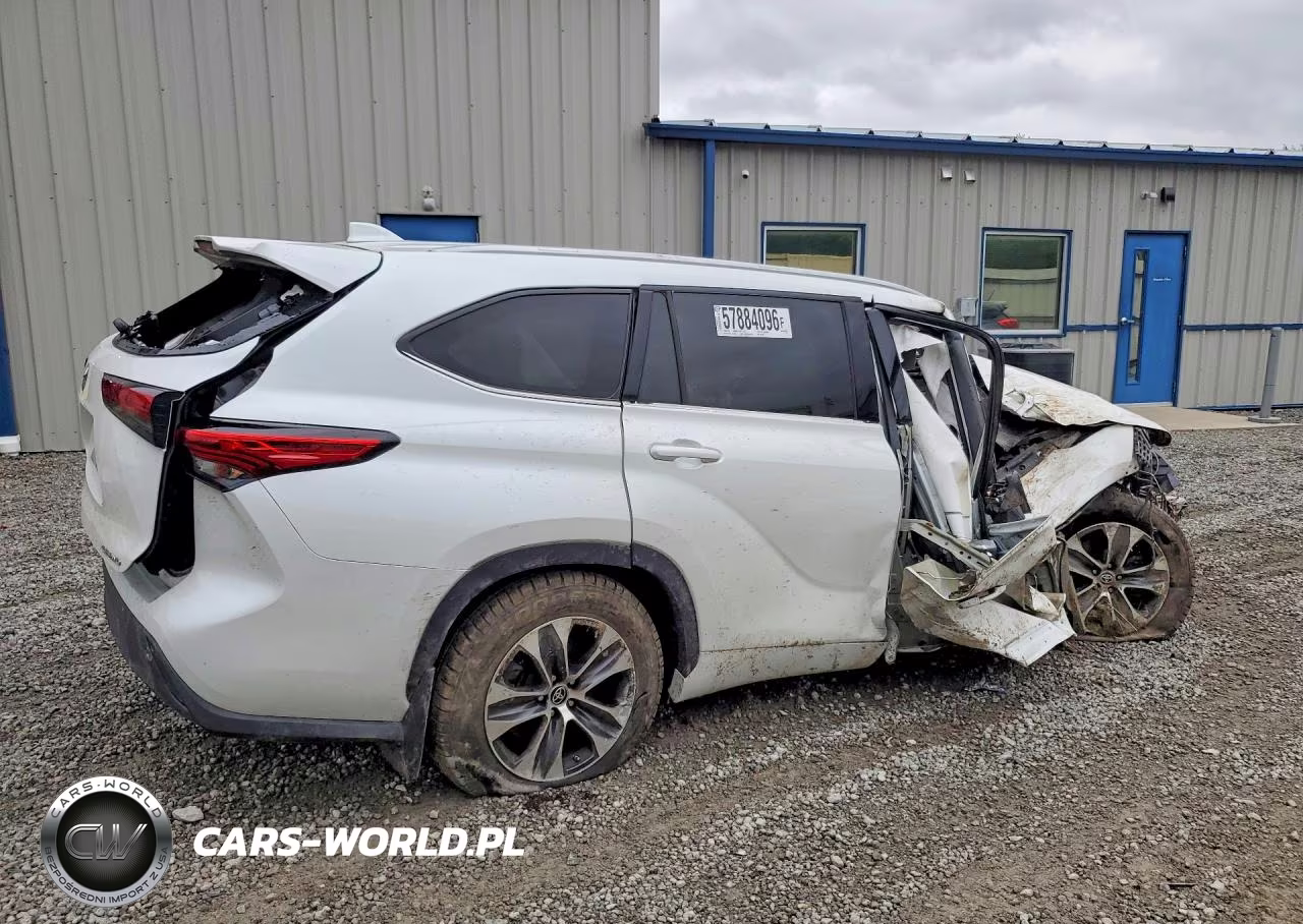 2022 Toyota Highlander Xle VIN:5TDHZRBHXNS167180 - 3