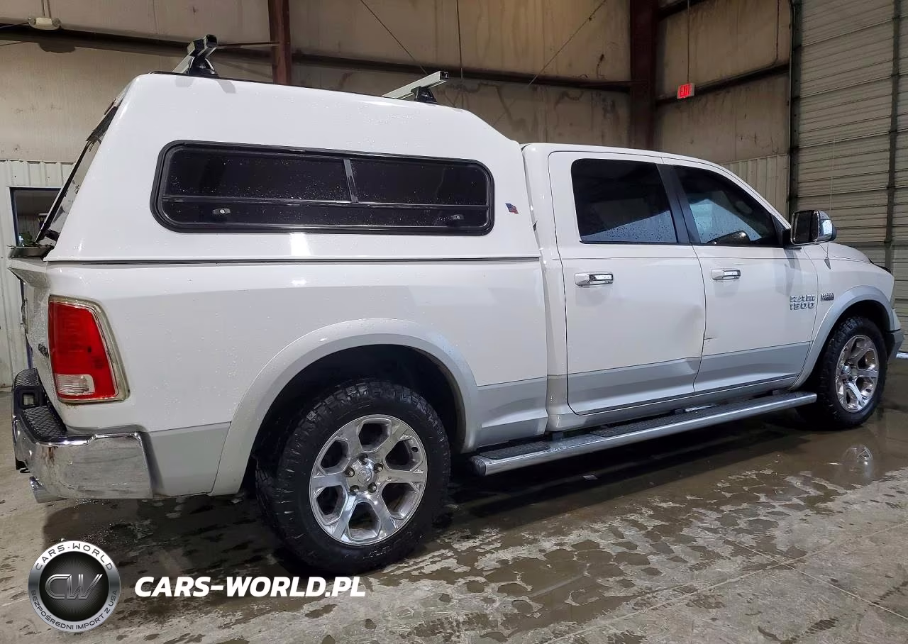 2014 Ram 1500 Laramie VIN:1C6RR7VT3ES126994 - 3