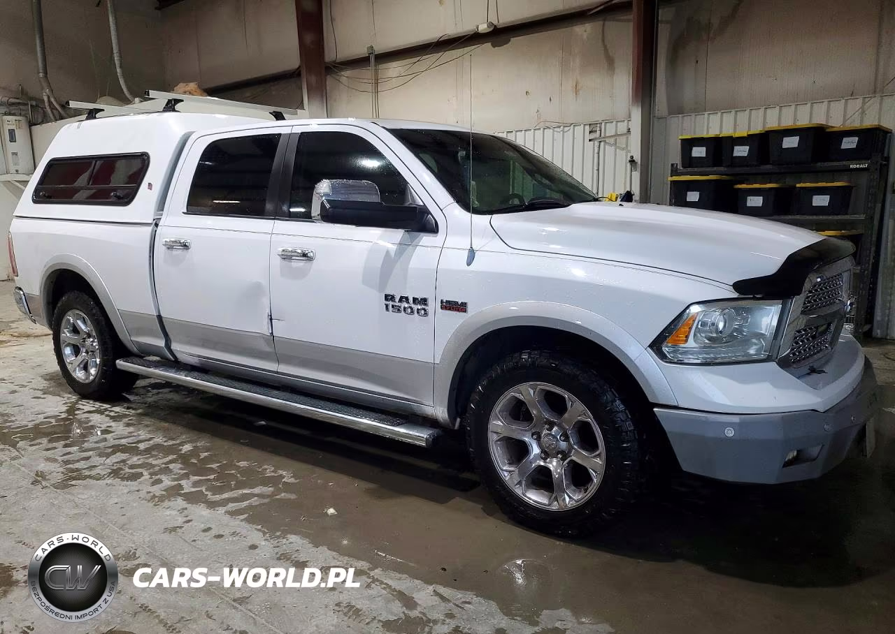 2014 Ram 1500 Laramie VIN:1C6RR7VT3ES126994 - 4