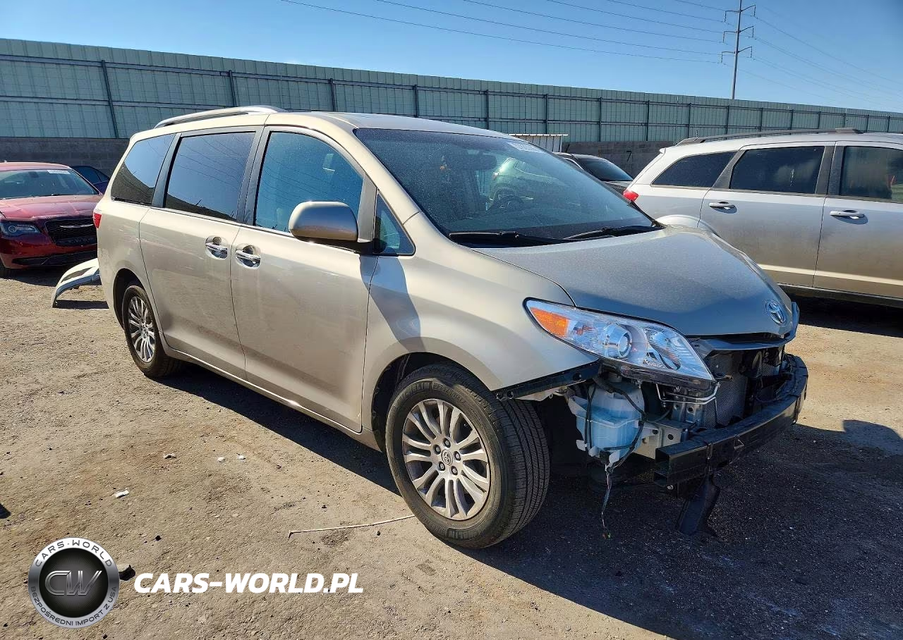 2015 Toyota Sienna Xle 8-Passenger VIN:5TDYK3DC0FS625703 - 4