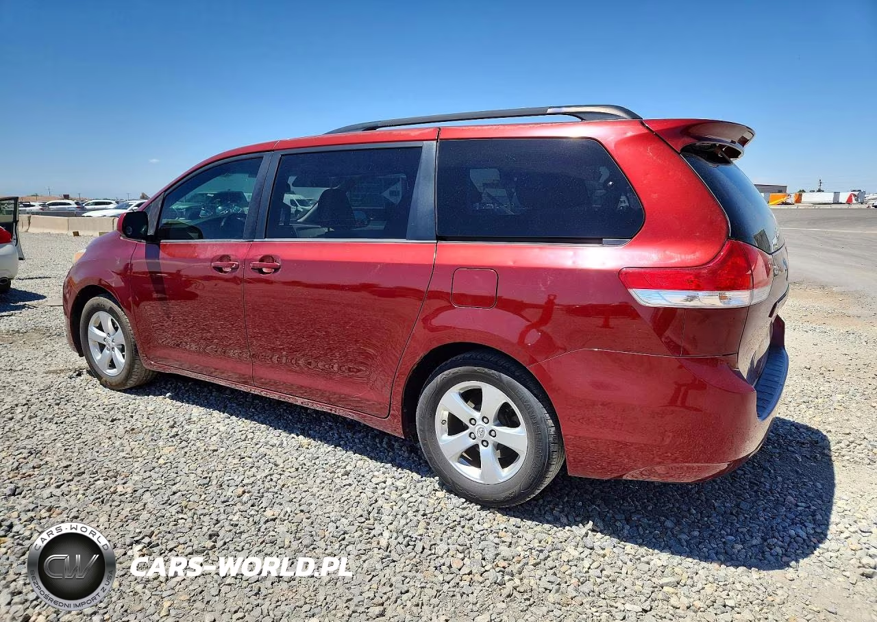 2011 Toyota Sienna Le VIN:5TDKK3DC4BS075986 - 2