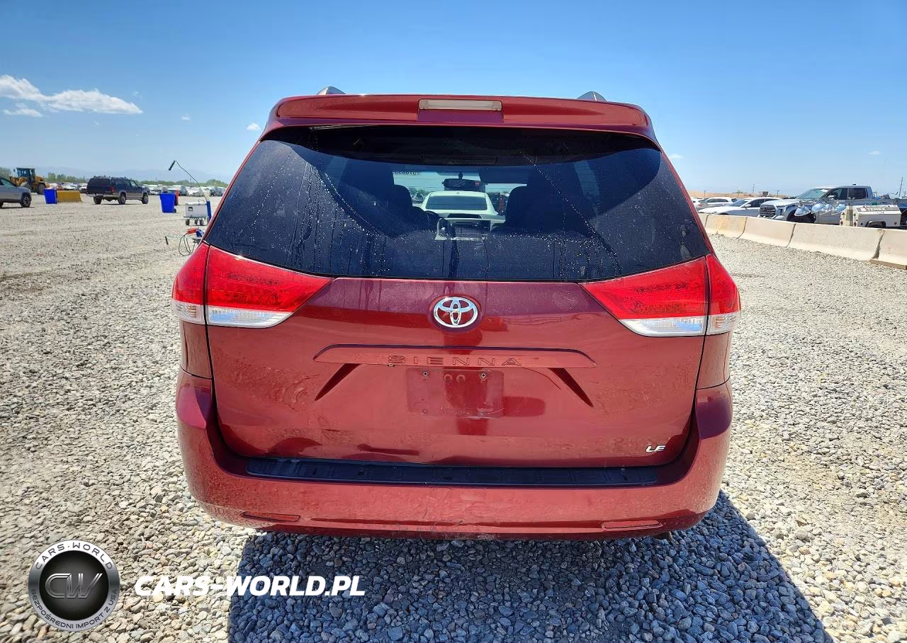2011 Toyota Sienna Le VIN:5TDKK3DC4BS075986 - 6