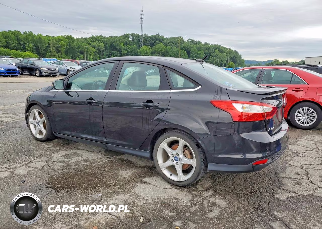 2012 Ford Focus Titanium VIN:1FAHP3J25CL447934 - 2