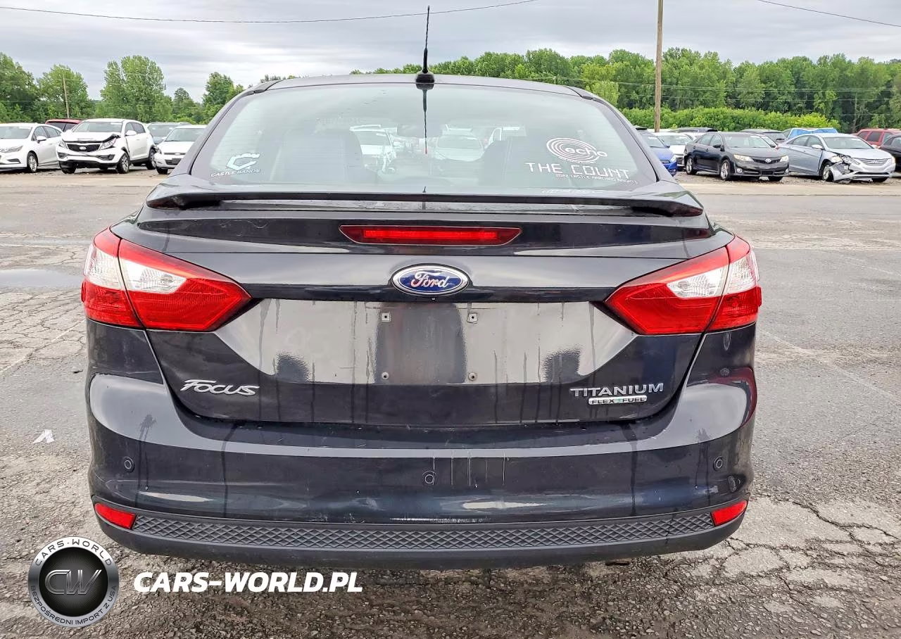 2012 Ford Focus Titanium VIN:1FAHP3J25CL447934 - 6