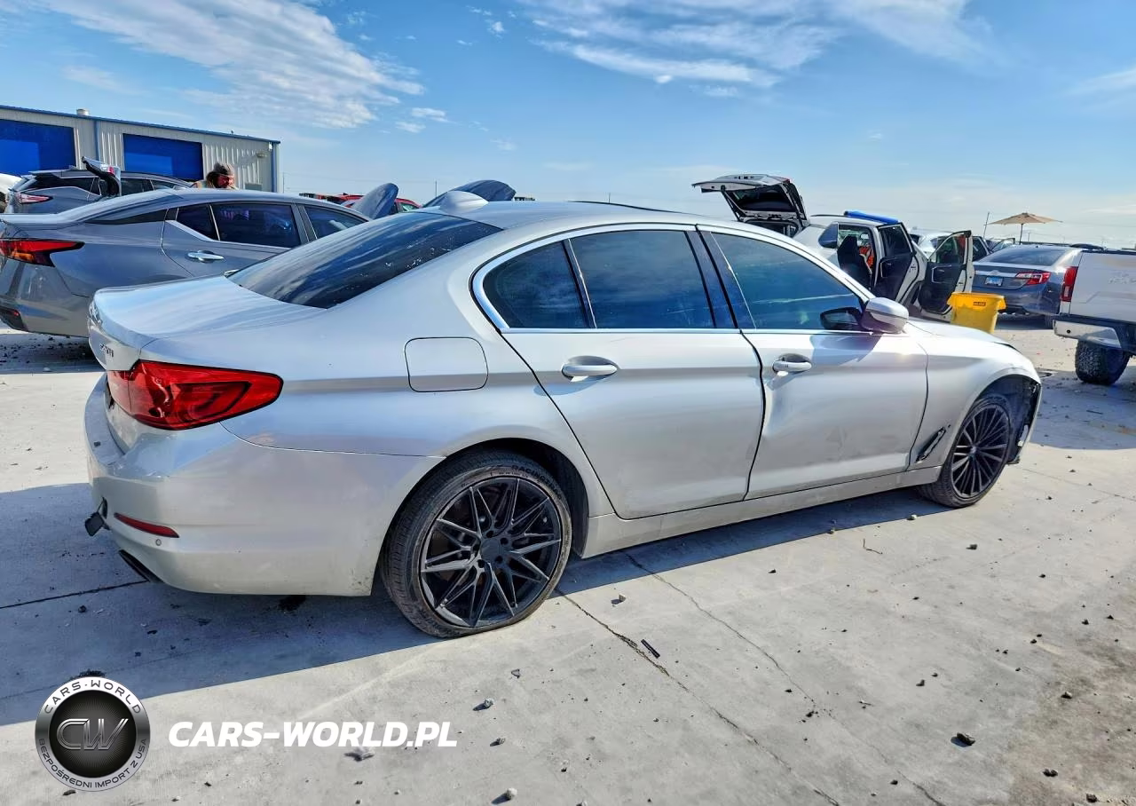 2019 BMW 540 I VIN:WBAJE5C50KWW16868 - 3