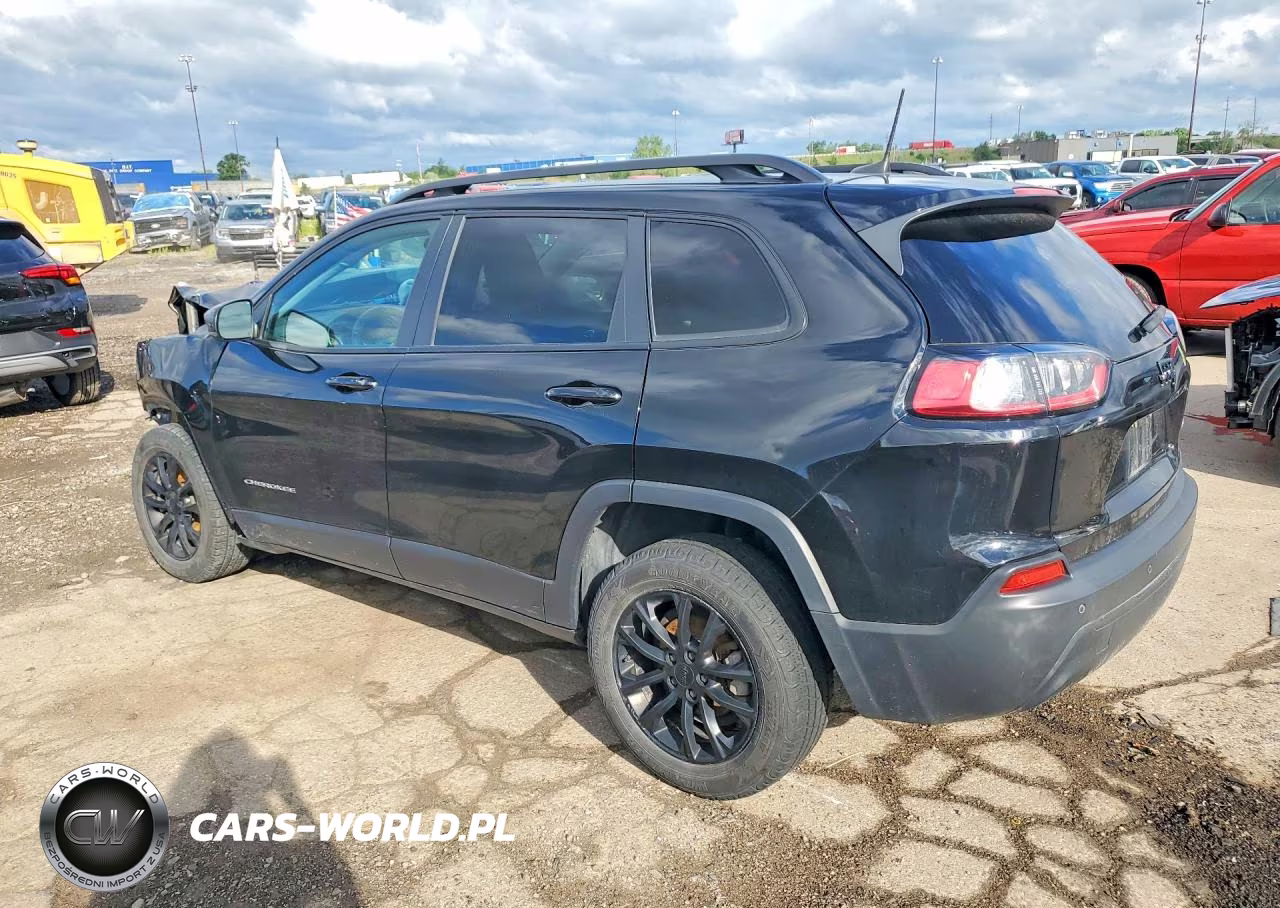 2019 Jeep Cherokee Latitude Plus VIN:1C4PJLLB0KD458305 - 2