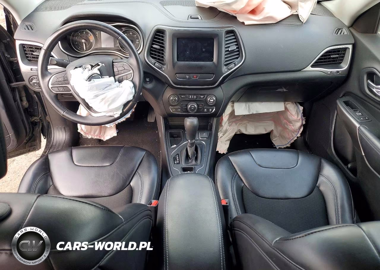 2019 Jeep Cherokee Latitude Plus VIN:1C4PJLLB0KD458305 - 8