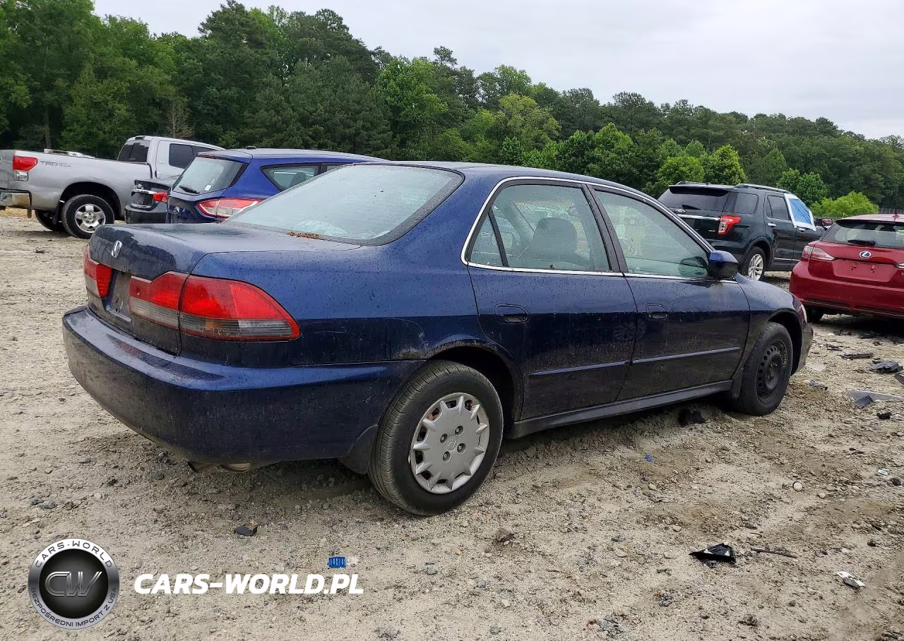 2001 Honda Accord Lx VIN:1HGCG66571A051300 - 3