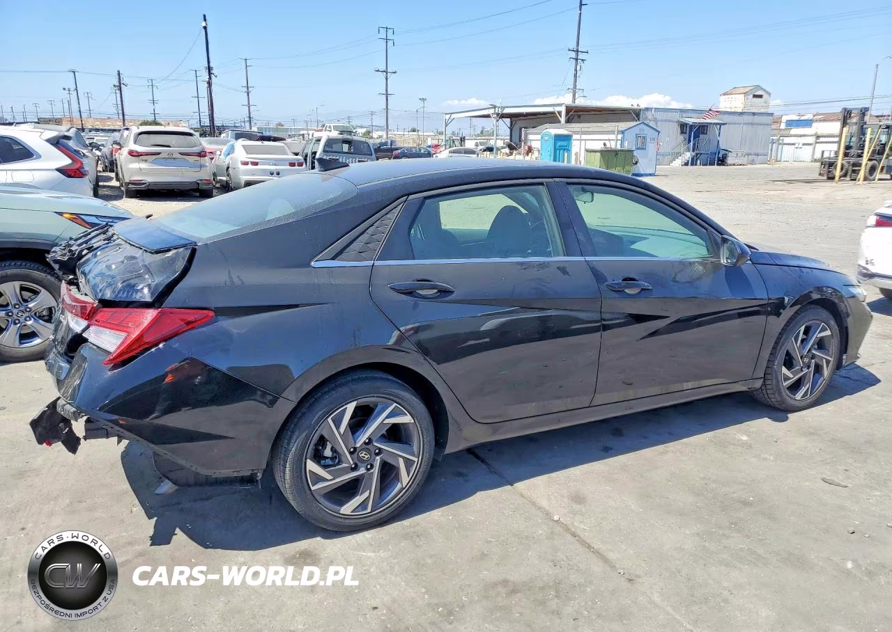 2025 Hyundai Elantra Sel VIN:KMHLS4DG2SU032316 - 3