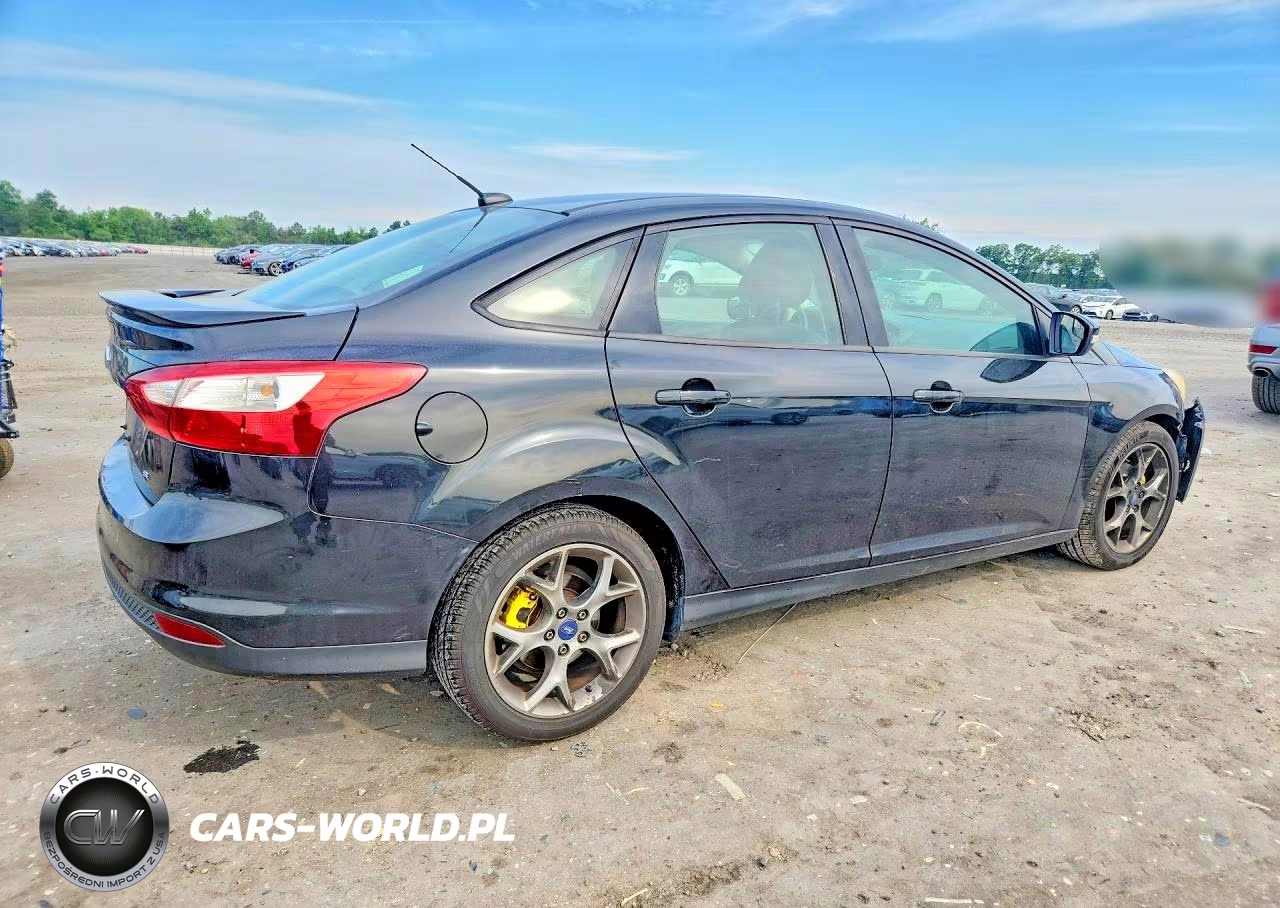 2013 Ford Focus Se VIN:1FADP3F25DL240405 - 3