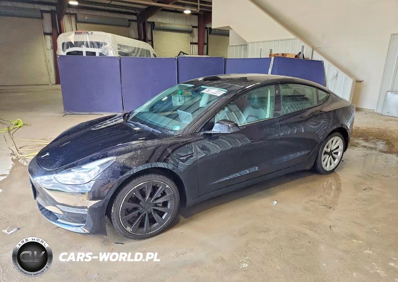 2022 Tesla Model 3 – zdjęcie 1 z 12