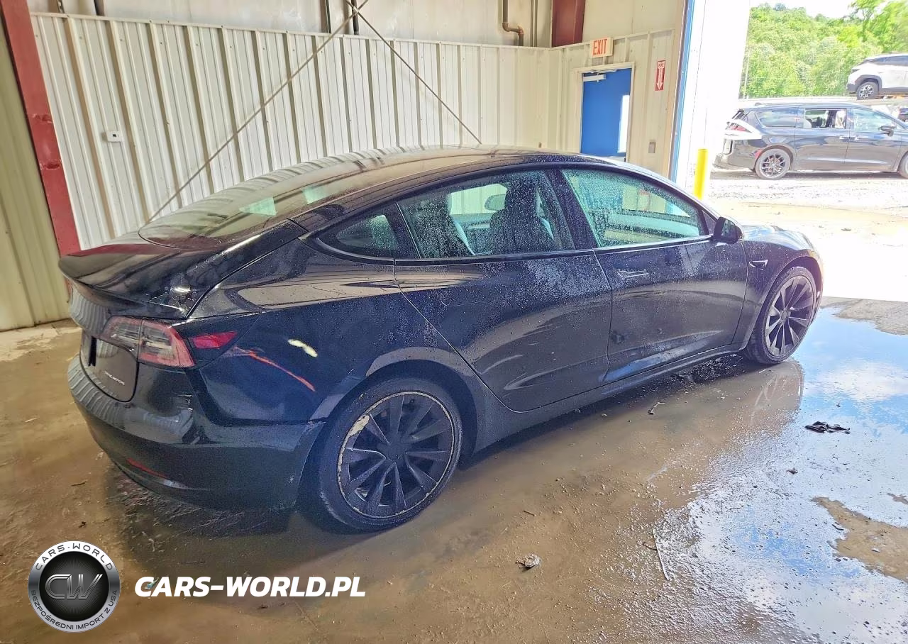 2022 Tesla Model 3 VIN:5YJ3E1EB9NF304936 - 3