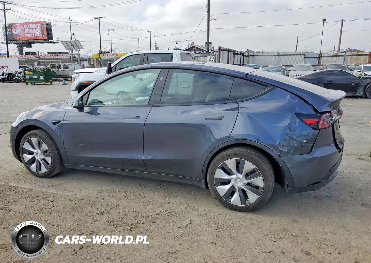 2023 Tesla Model Y VIN:7SAYGDEE0PF840045 - 2