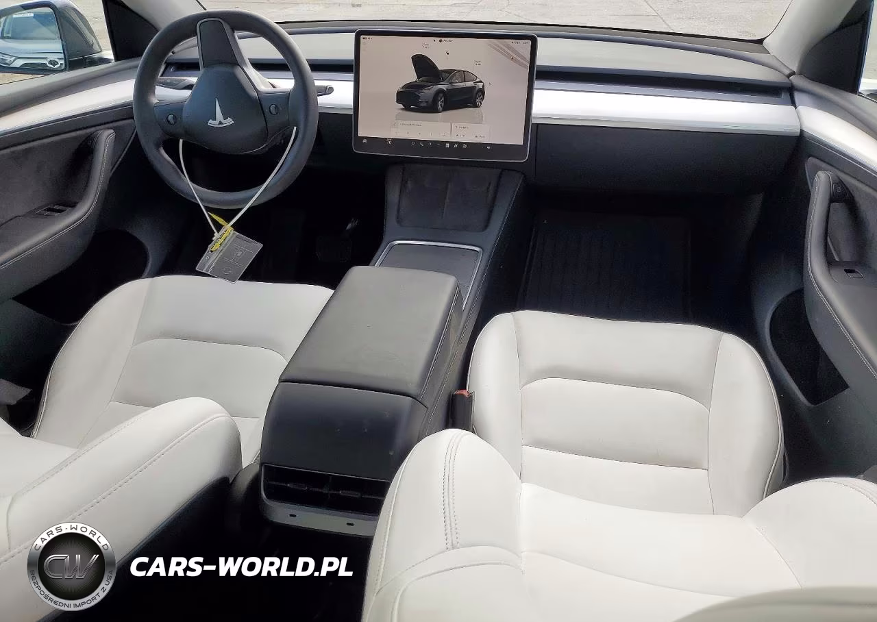 2023 Tesla Model Y VIN:7SAYGDEE0PF840045 - 8