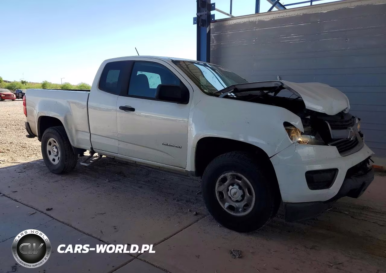 2018 Chevrolet Colorado VIN:1GCHSBEA0J1192817 - 4