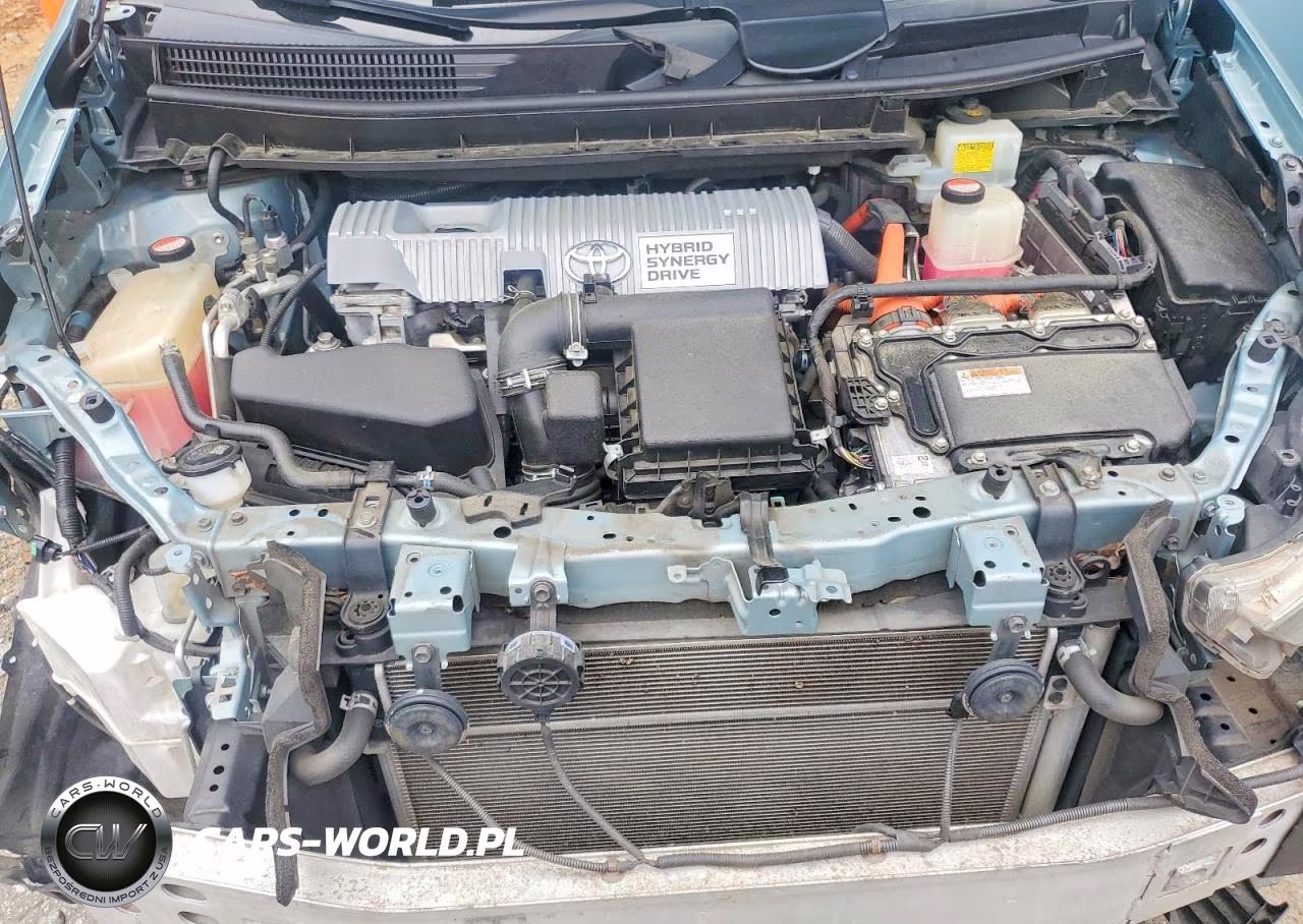 2015 Toyota Prius V Two VIN:JTDZN3EU1FJ031332 - 11