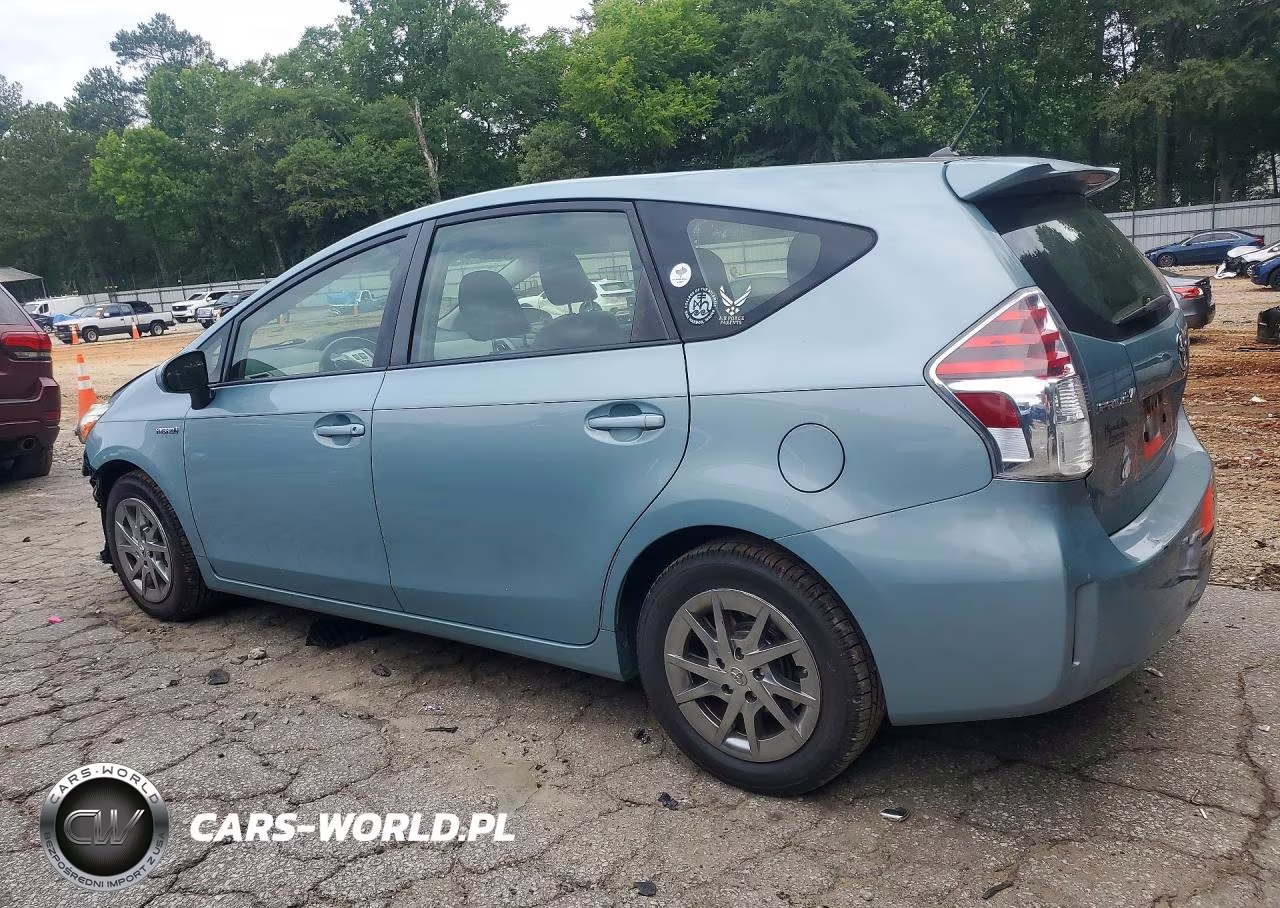 2015 Toyota Prius V Two VIN:JTDZN3EU1FJ031332 - 2