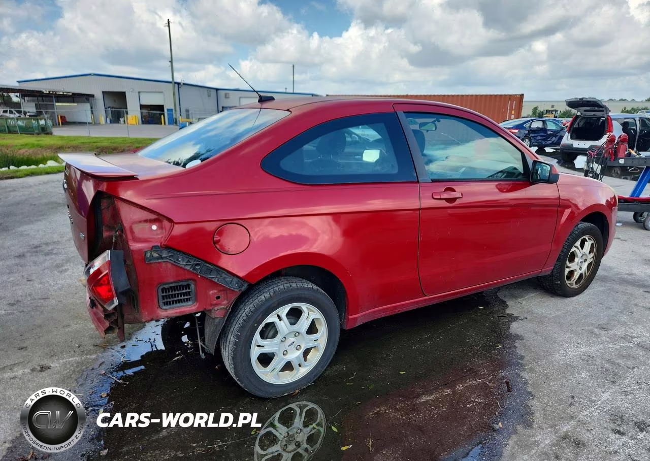 2009 Ford Focus Se VIN:1FAHP32N69W202141 - 3