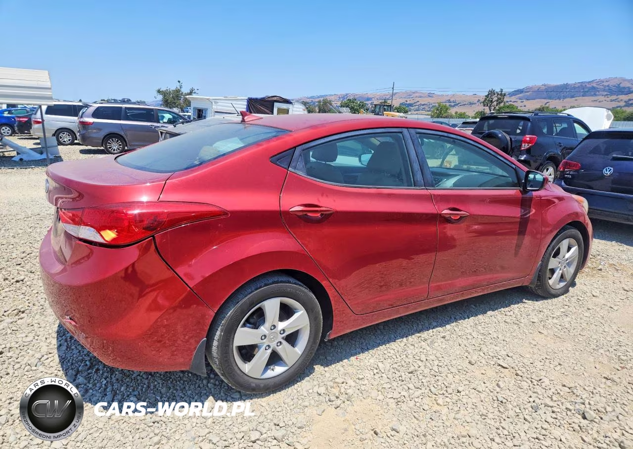 2013 Hyundai Elantra Gls VIN:KMHDH4AE4DU513628 - 3