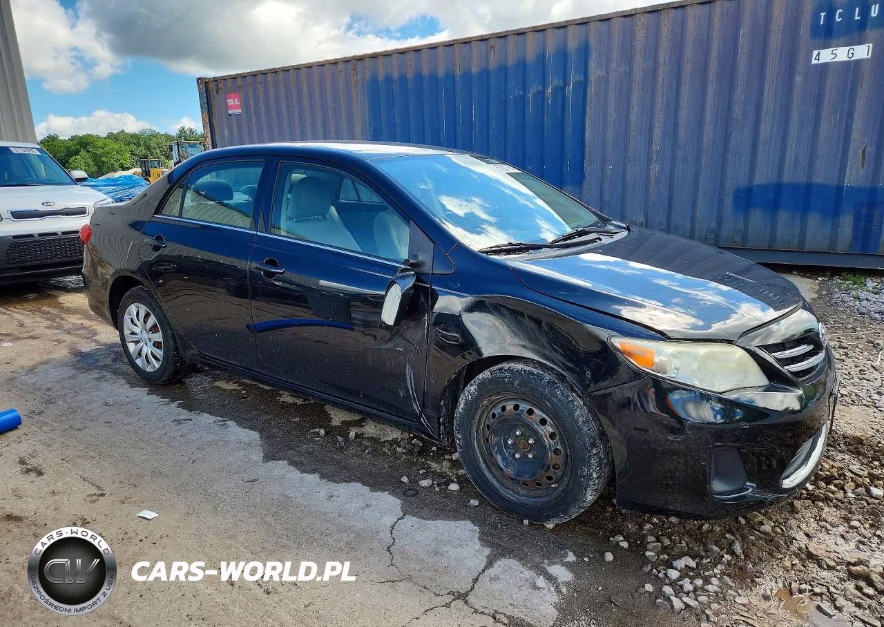 2013 Toyota Corolla Le VIN:JTDBU4EE0DJ115027 - 4
