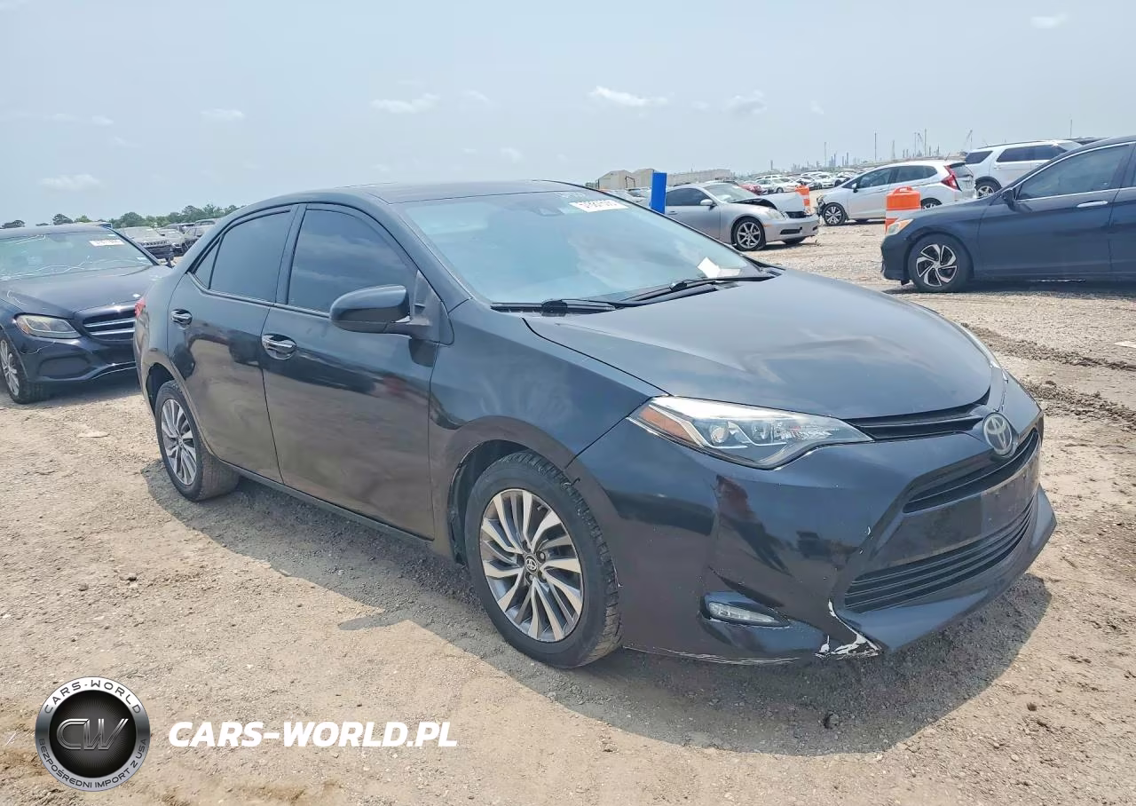 2018 Toyota Corolla Xle VIN:5YFBURHE3JP840962 - 4