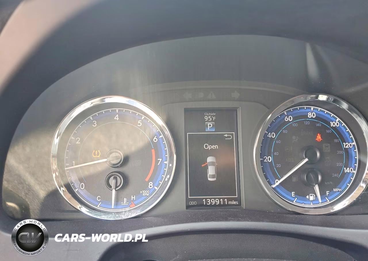 2018 Toyota Corolla Xle VIN:5YFBURHE3JP840962 - 9