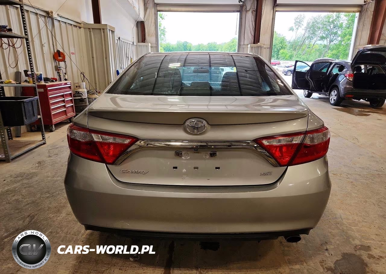 2015 Toyota Camry Se VIN:4T1BF1FK1FU084431 - 6