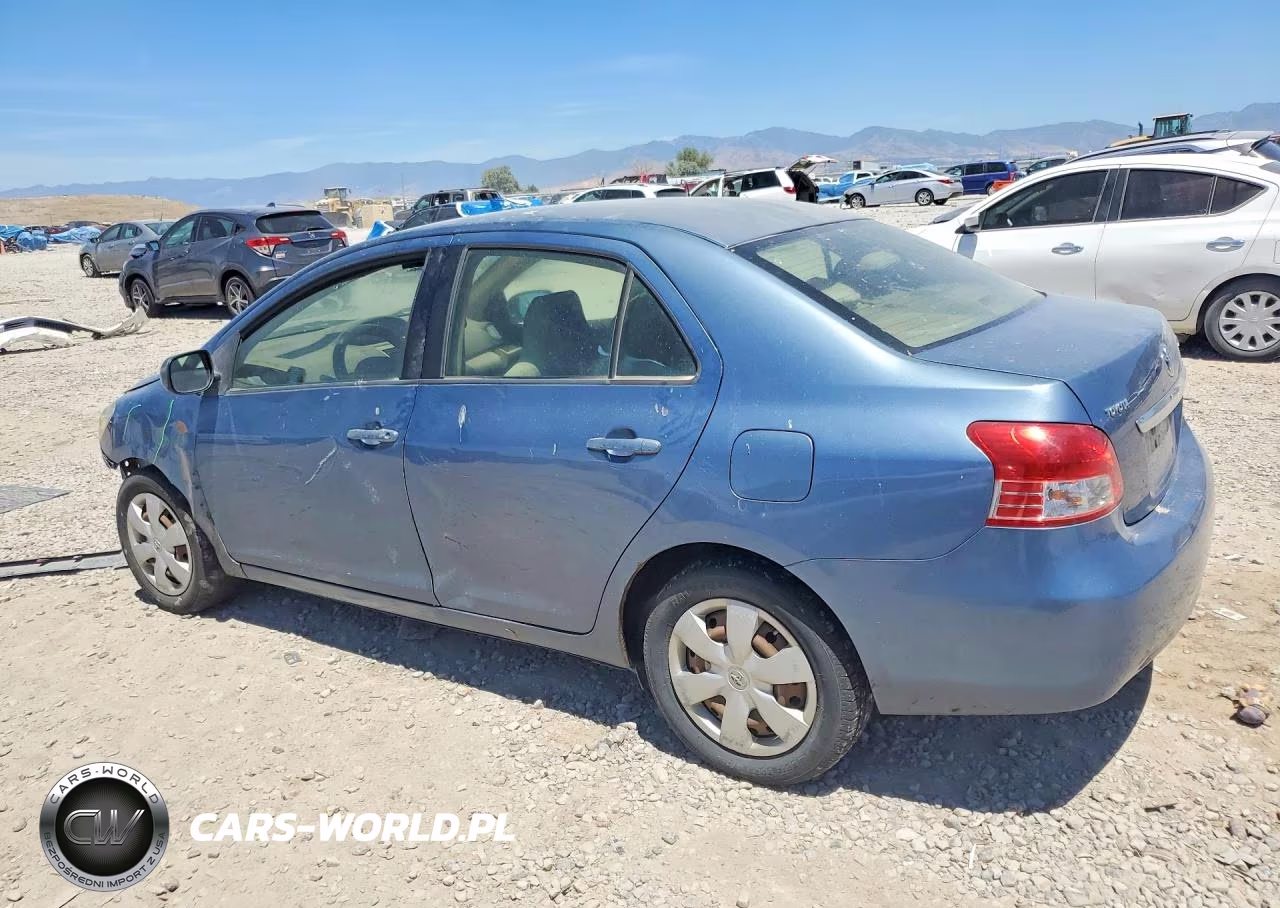 2008 Toyota Yaris Base VIN:JTDBT923284037132 - 2