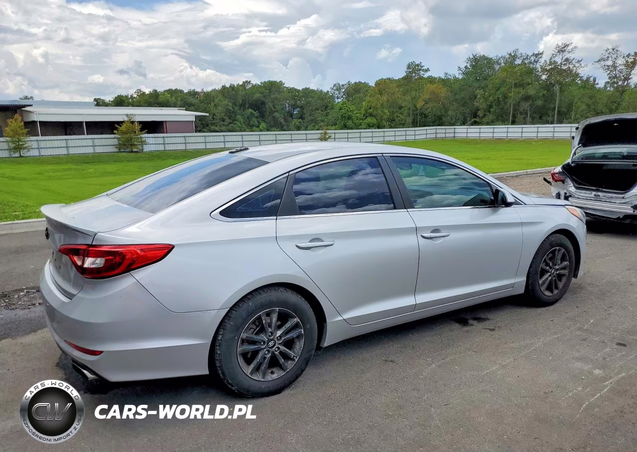 2016 Hyundai Sonata Se VIN:5NPE24AF4GH267374 - 3