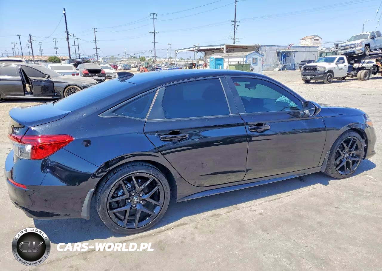 2023 Honda Civic Sport VIN:2HGFE2F5XPH563302 - 3