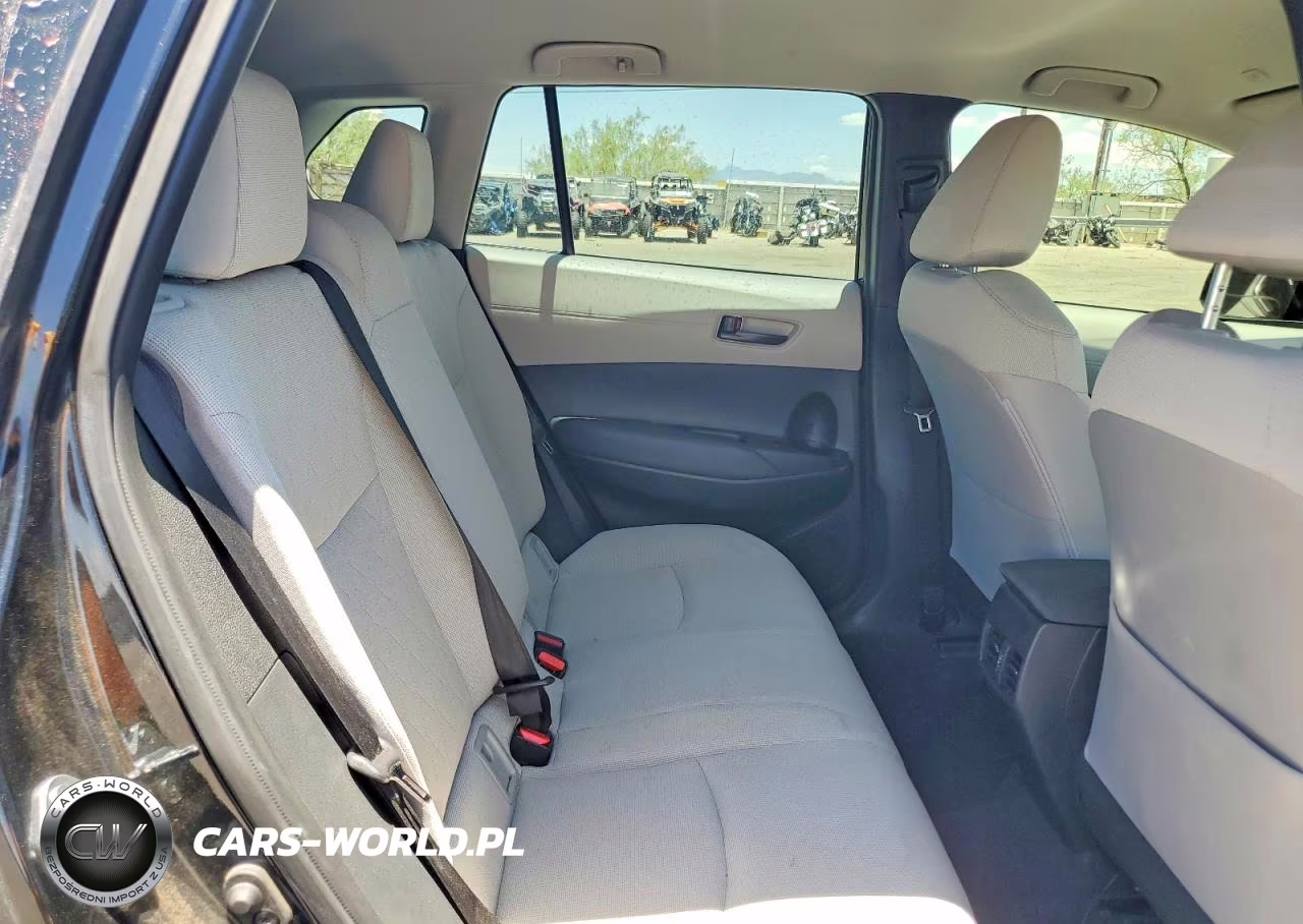 2025 Toyota Corolla Cross L VIN:7MUAAAAG2SV135523 - 11