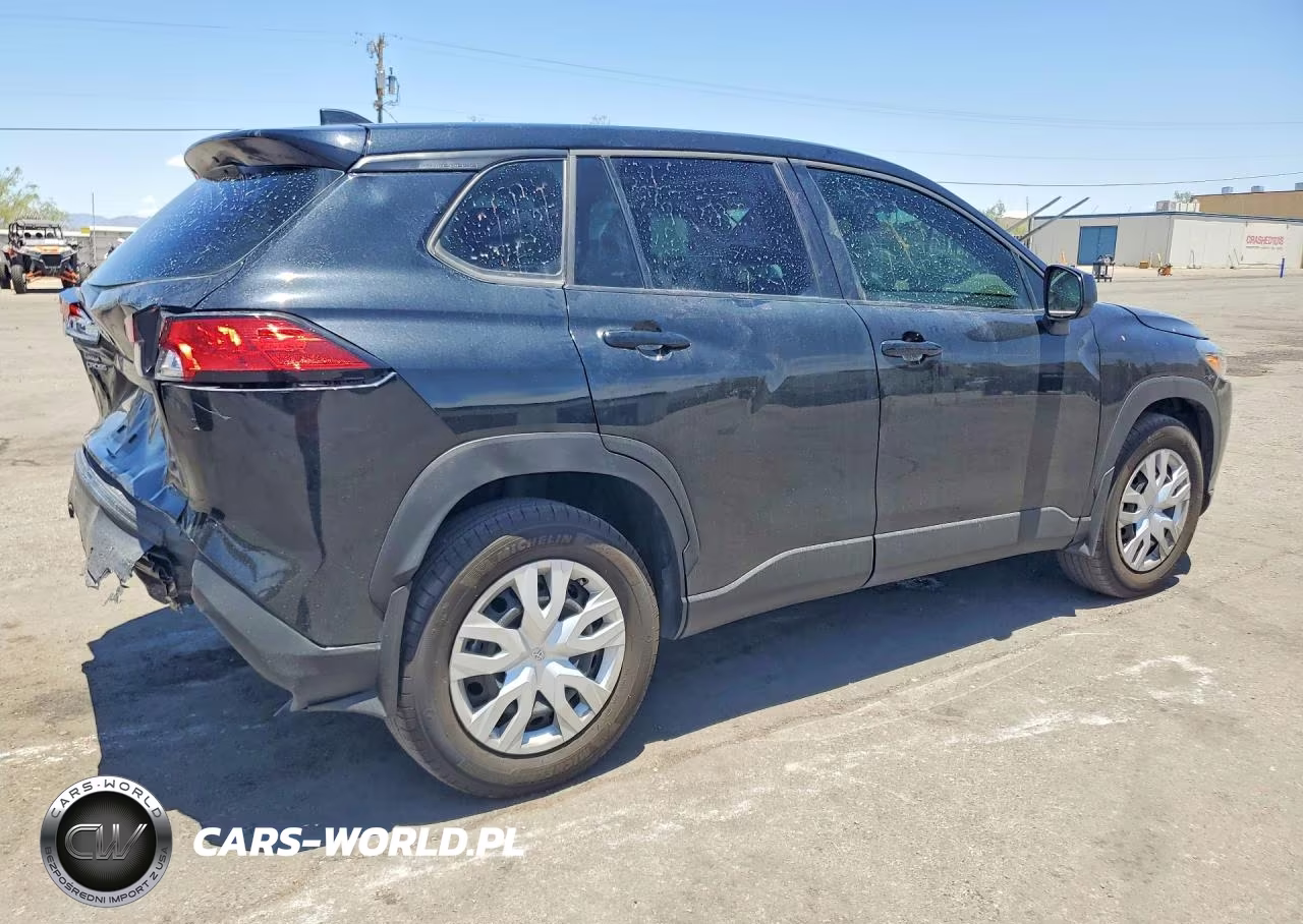 2025 Toyota Corolla Cross L VIN:7MUAAAAG2SV135523 - 3