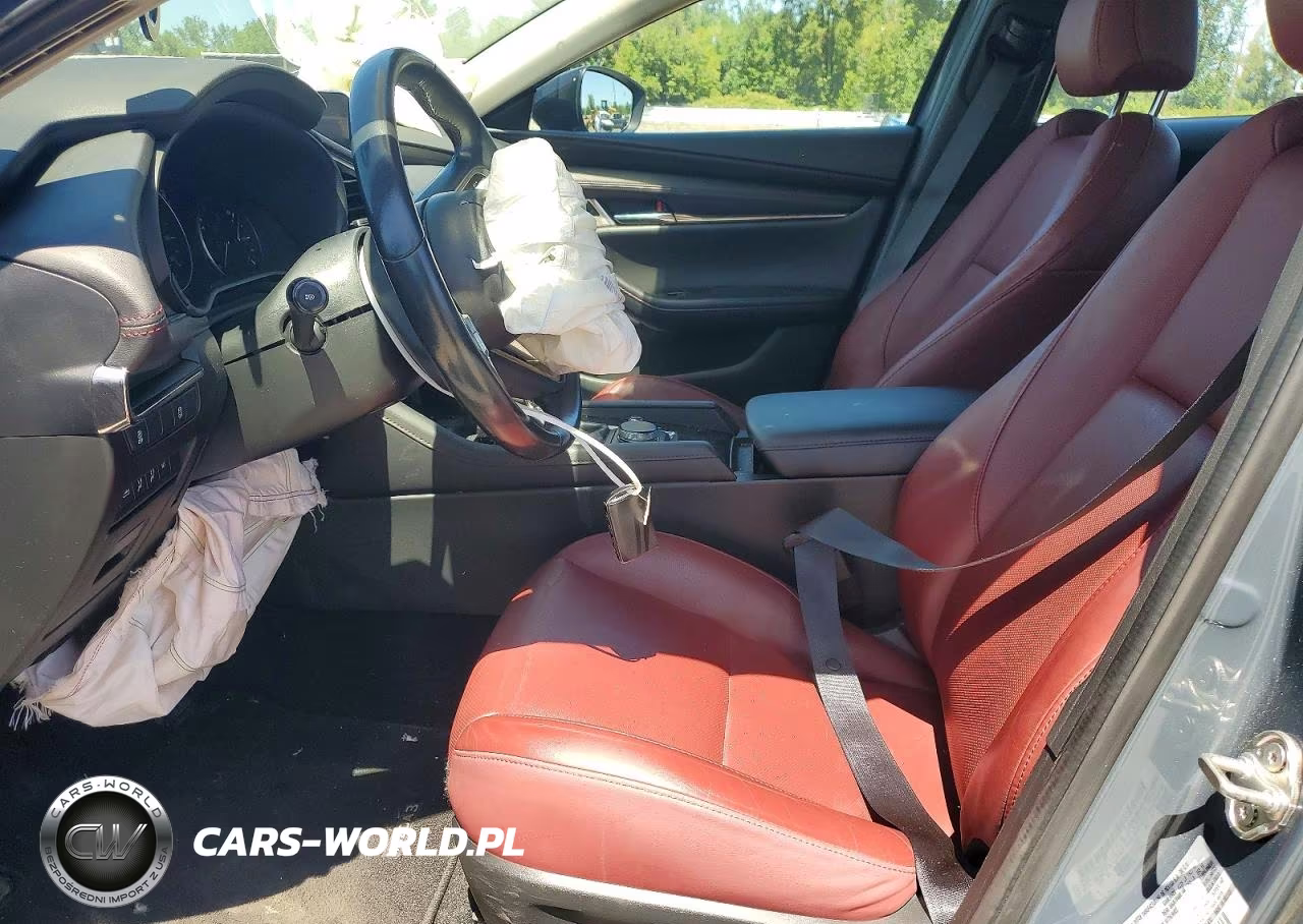 2023 Mazda 3 Preferred VIN:3MZBPBCM8PM377369 - 7