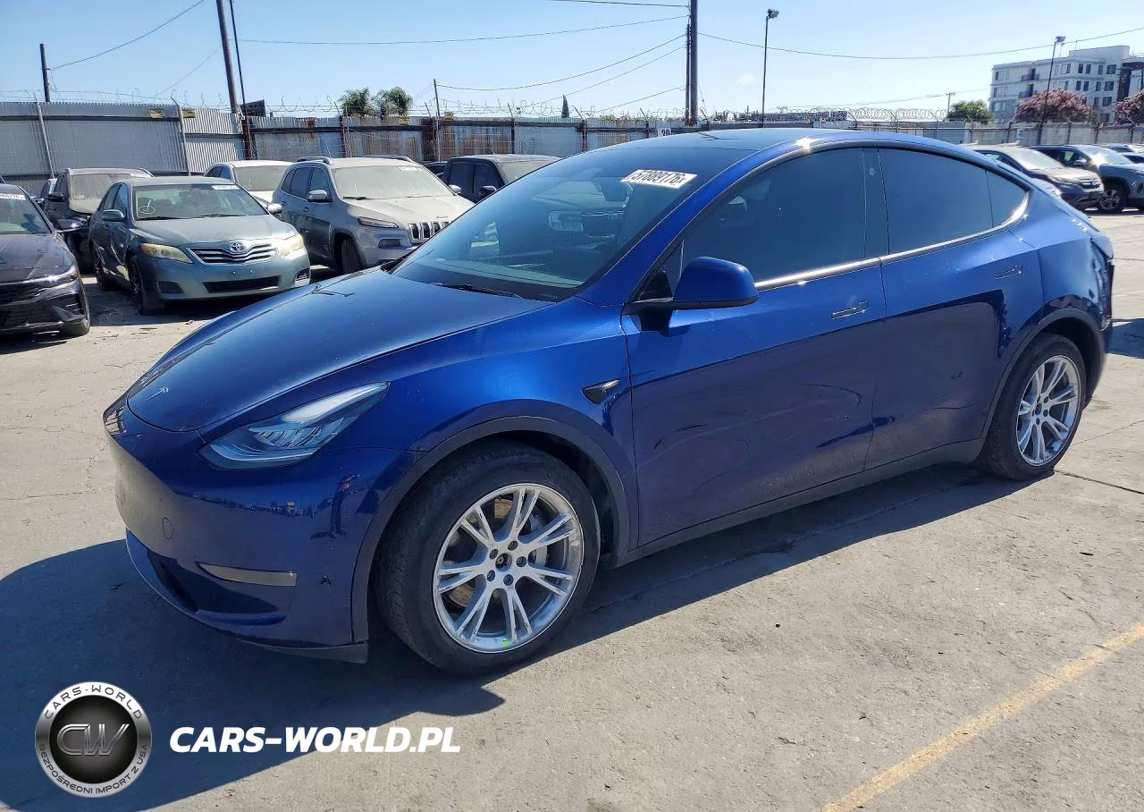 2023 Tesla Model Y Awd-Long Range Dual Motor All-Wheel Drive – zdjęcie 1 z 13