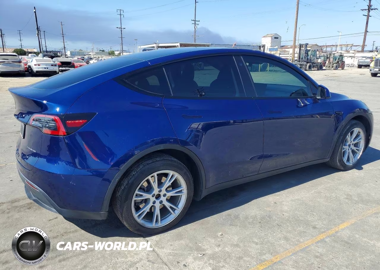 2023 Tesla Model Y Awd-Long Range Dual Motor All-Wheel Drive VIN:7SAYGDEE6PA041108 - 3