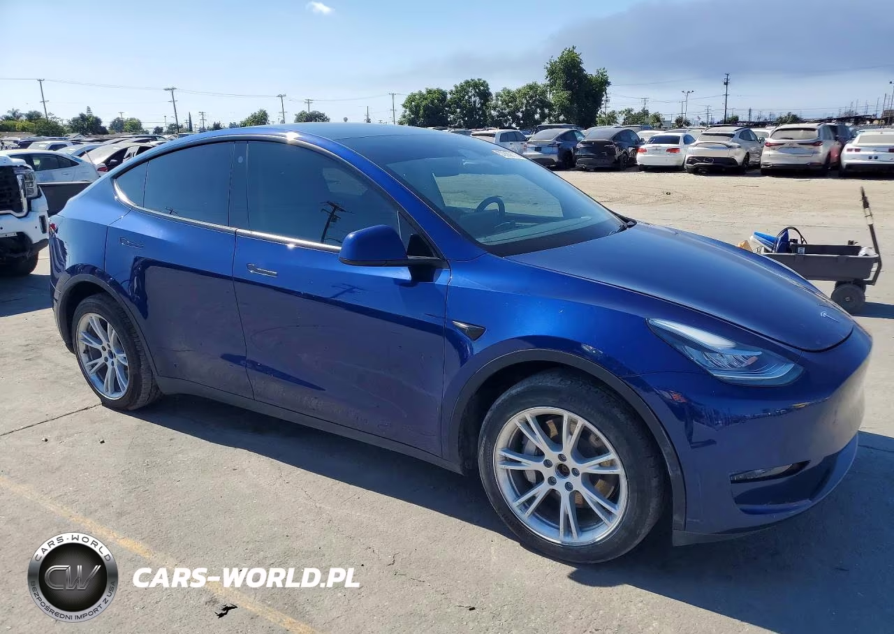 2023 Tesla Model Y Awd-Long Range Dual Motor All-Wheel Drive VIN:7SAYGDEE6PA041108 - 4