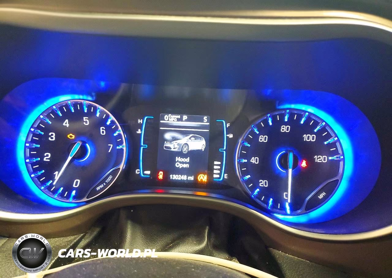 2017 Chrysler Pacifica Touring L VIN:2C4RC1BG6HR833057 - 9