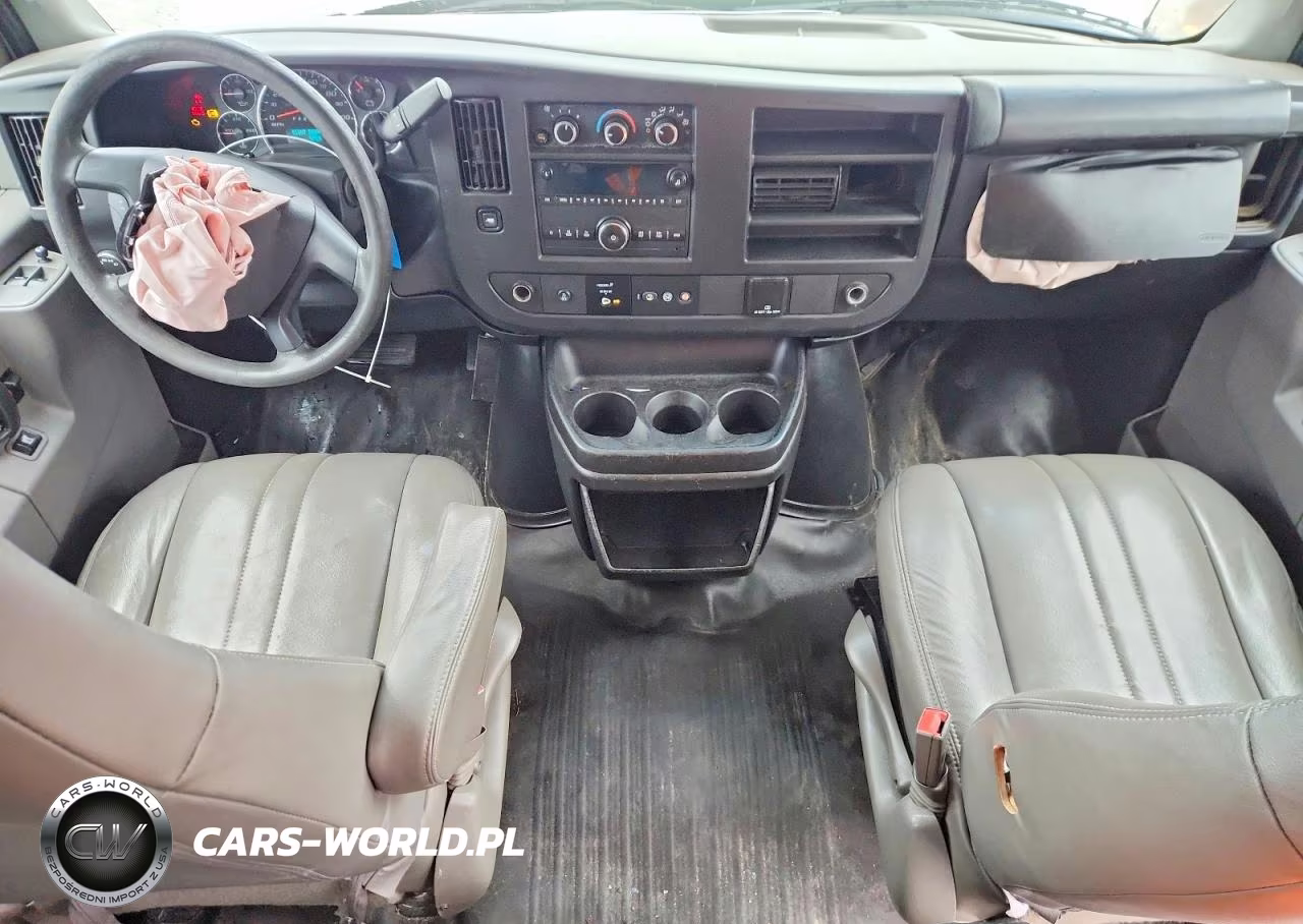 2018 Chevrolet Express G3500 Ls VIN:1GAZGNFG3J1344902 - 8